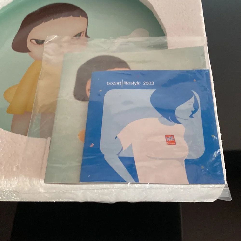 YOSHITOMO NARA NWT “TOO YOUNG TO DIE” ASHTRAY-AUTHENTIC W/ALL ORIGINAL PACKAGING - Picture 10 of 11